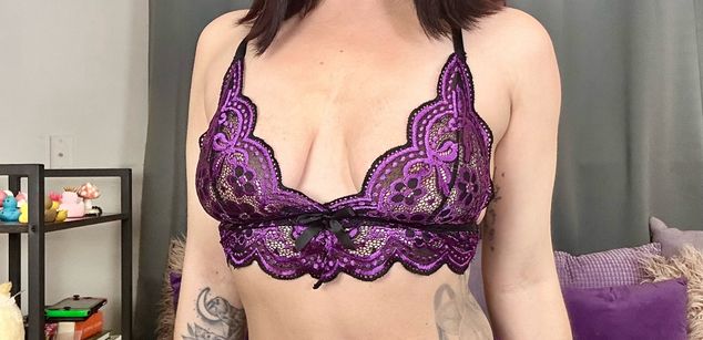 Model - Bianca Baker brunette