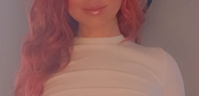 Model - LeeLoo submissive