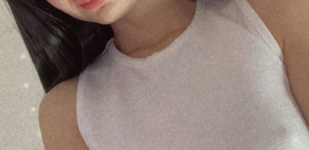 Model - Ms.Pickles squirt