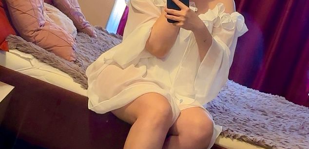 Model - Joanna lingerie