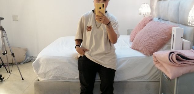 Model - Nicolai masturbation