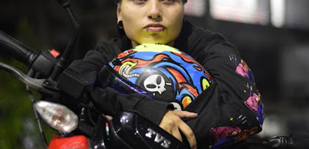 Model - Nicolai masturbation