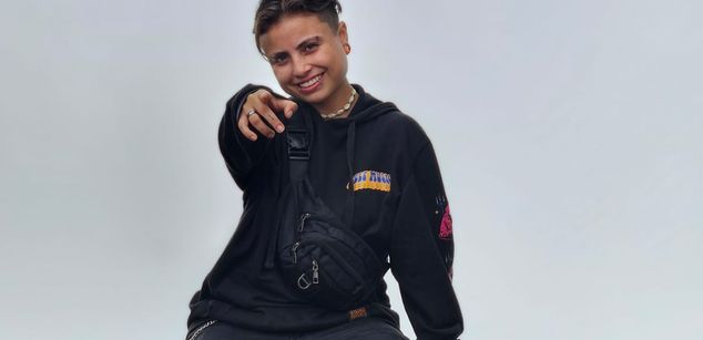 Model - Nicolai masturbation