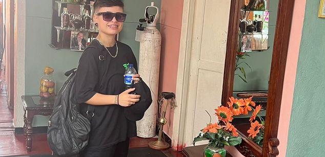 Model - Nicolai masturbation