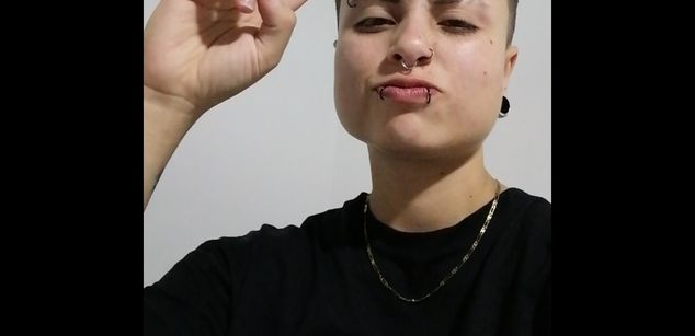 Model - Nicolai masturbation