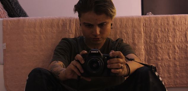 Model - Nicolai masturbation