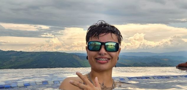 Model - Nicolai masturbation