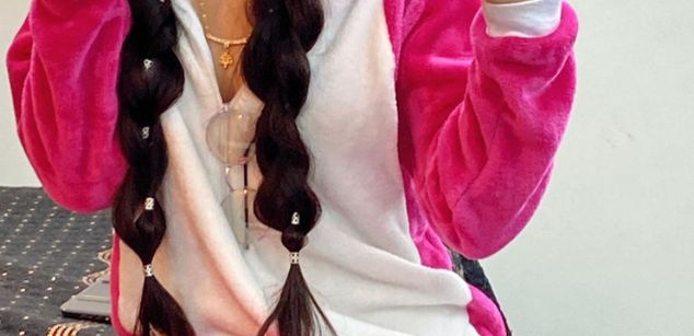 Model - SaraClarker Feet