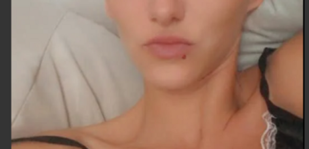 Model - Mistressmilly32 joi