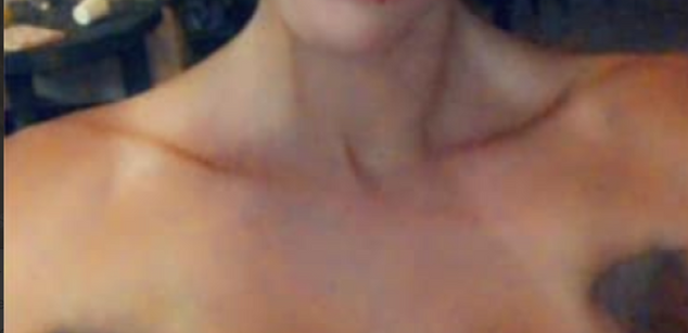 Model - Mistressmilly32 joi