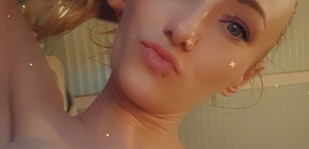 Model - Mistressmilly32 joi