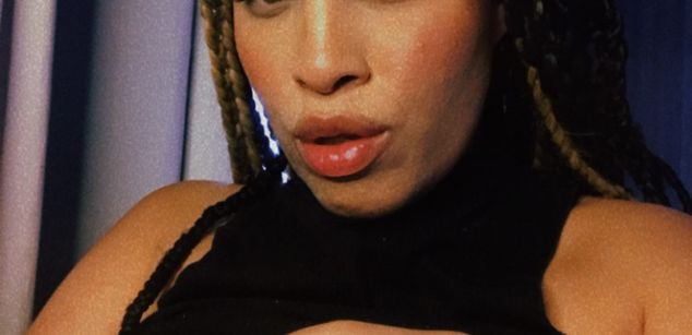 Model - HeyLena bundagrande