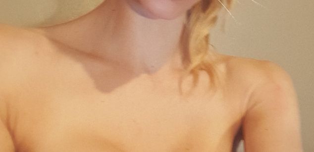 Model - Mistressmilly32 joi