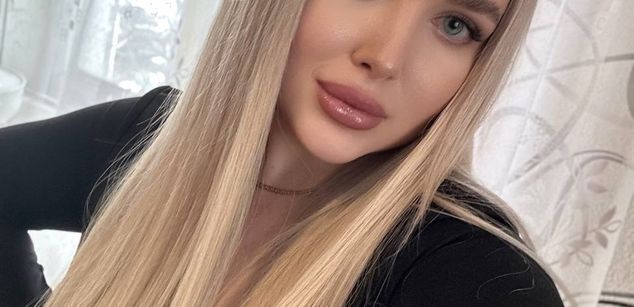 Model - Nataly petite