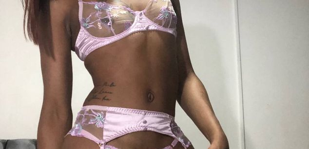 Model - Kimberly Moon bottom