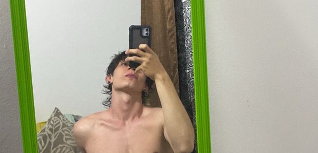 Model - Demitrius77 l