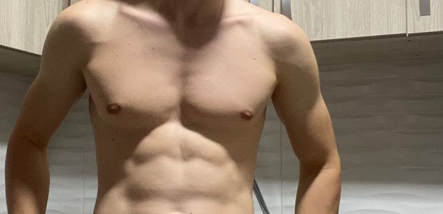 Model - Demitrius77 l