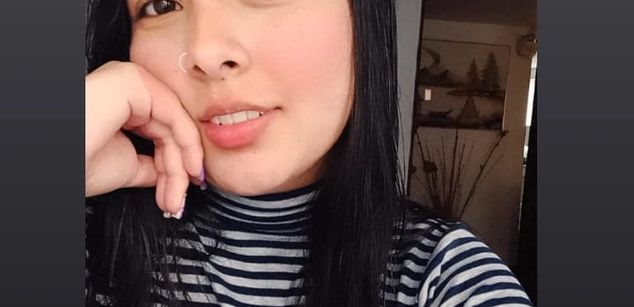 Model - Iris Moira feet