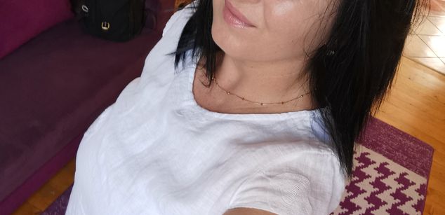 Model - Angela White bigboobs