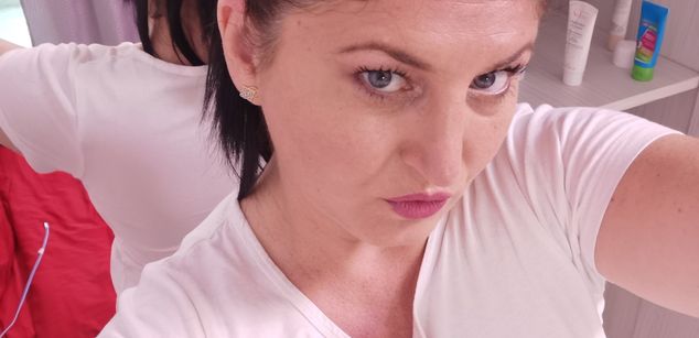 Model - Angela White bigboobs