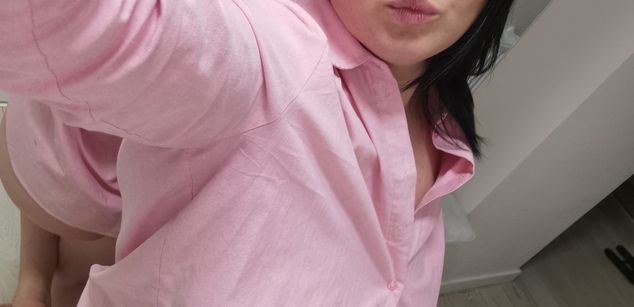 Model - Angela White bigboobs