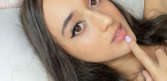 Model - Sylvie Gomez bigass