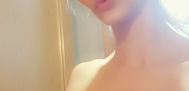 Model - Mistressmilly32 joi