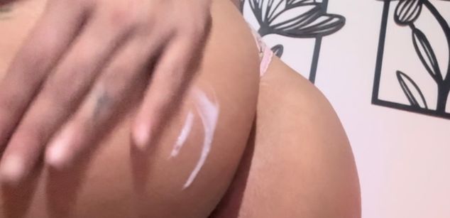 Model - MissChuwie feet