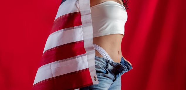 Model - Alaska Blue feet