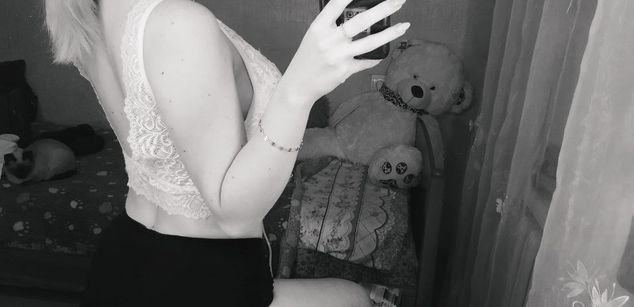 Model - Milena liveorgasm