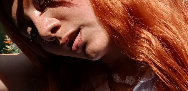 Model - Maykol y Victoria hairy