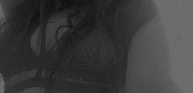 Model - Morocha Tropical brunette