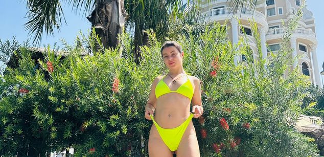 Model - SelenaBell BBW