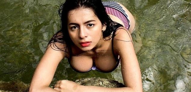 Model - Isabella James latina