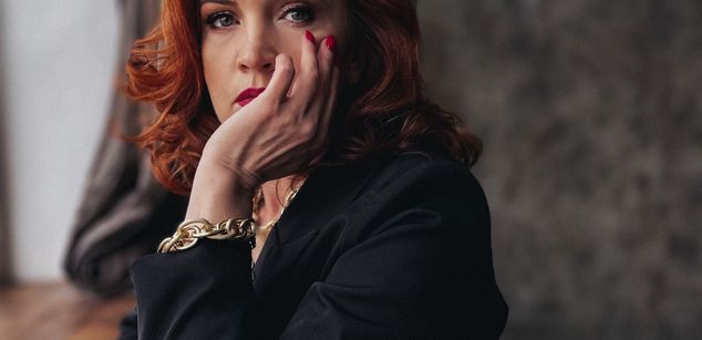 Model - Karolina Bella mistress