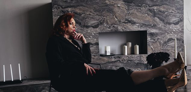 Model - Karolina Bella mistress