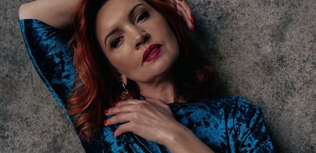 Model - Karolina Bella mistress