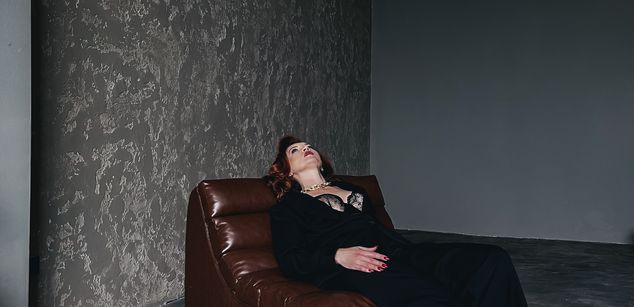 Model - Karolina Bella mistress