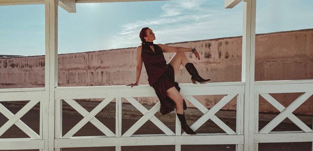 Model - Karolina Bella mistress