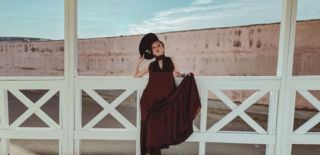 Model - Karolina Bella mistress