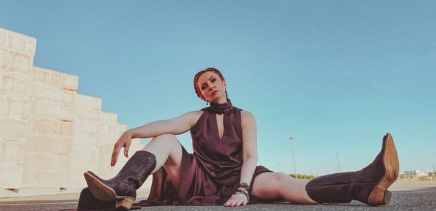 Model - Karolina Bella mistress