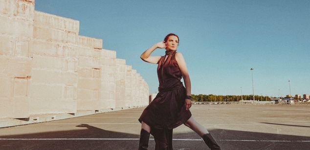 Model - Karolina Bella mistress