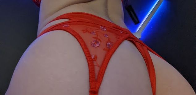 Model - Leena Archephina cum