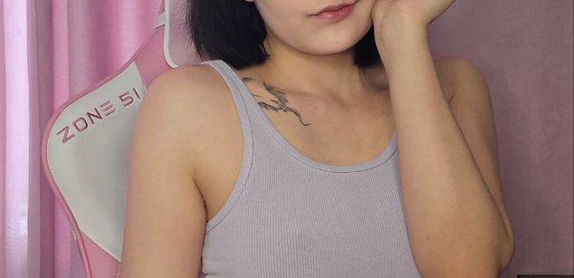 Model - Sweet Ophelia nipples