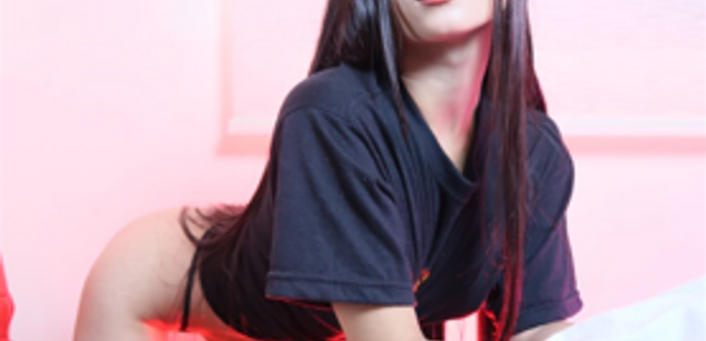 Model - Artmia Joy young