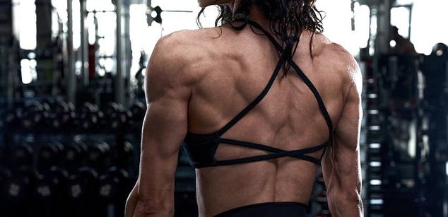 Model - Belle Burn bigboobs