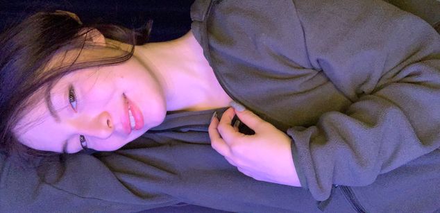 Model - Caroline naked