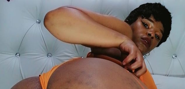 Model - DojaBooty spanks