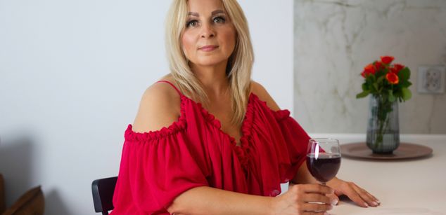 Model - LaryssaFlowers femdom