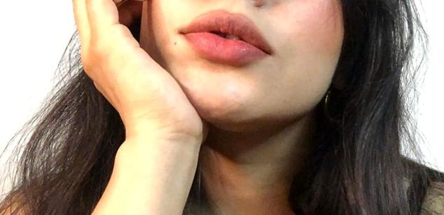 Model - Mia Saenz squirt